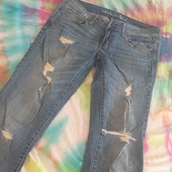 AE distressed light wash jeans 6 reg - Picture 1 of 5